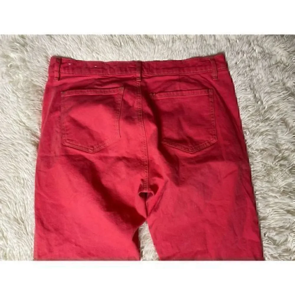 EUC Peach Ann Taylor LOFT Straight Crop Jeans Size 27/5